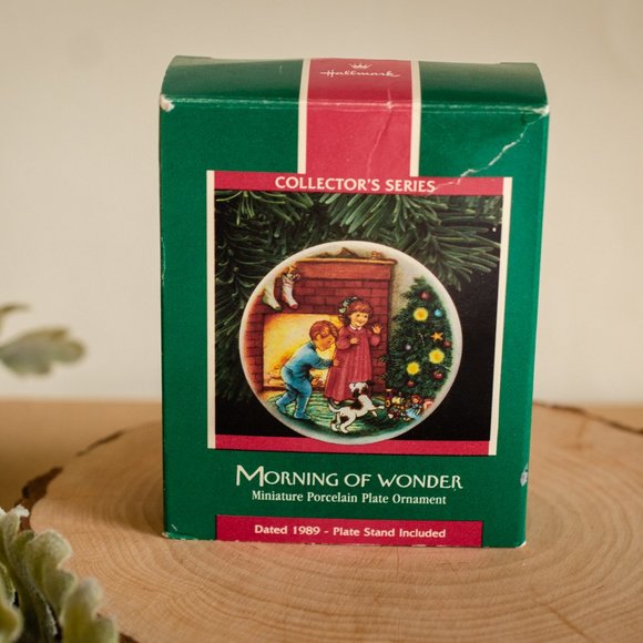 Christmas ornament, Hallmark "Morning of Wonder" 1989 mini plate - Picture 2 of 7